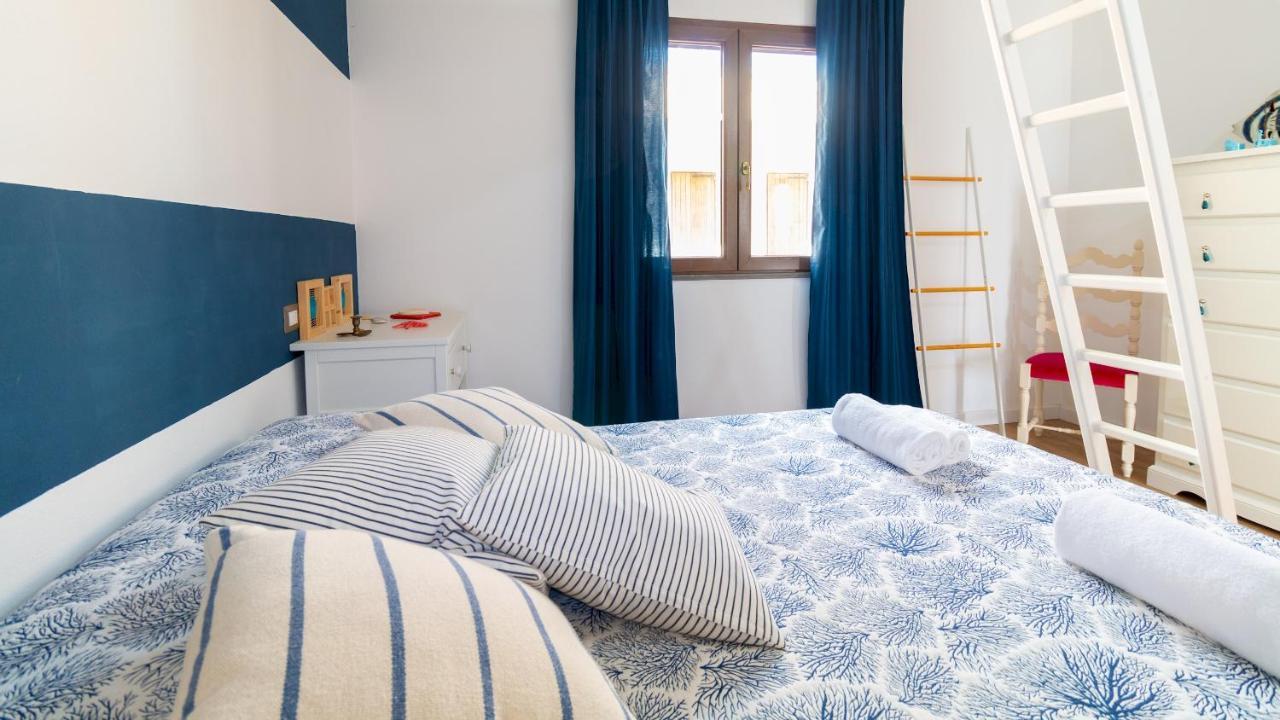 Sardinianworld - Casa Dei Marinai Apartment Putzu Idu Bagian luar foto